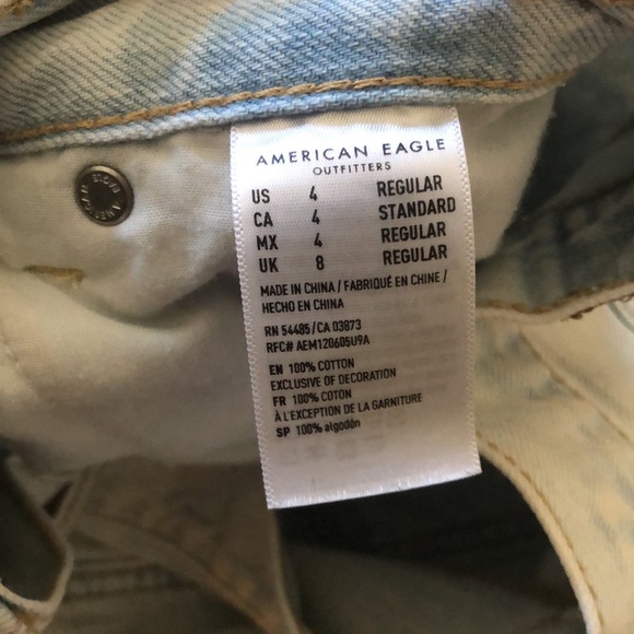 American Eagle Distressed Straight Leg Jeans - Picture 3 of 4